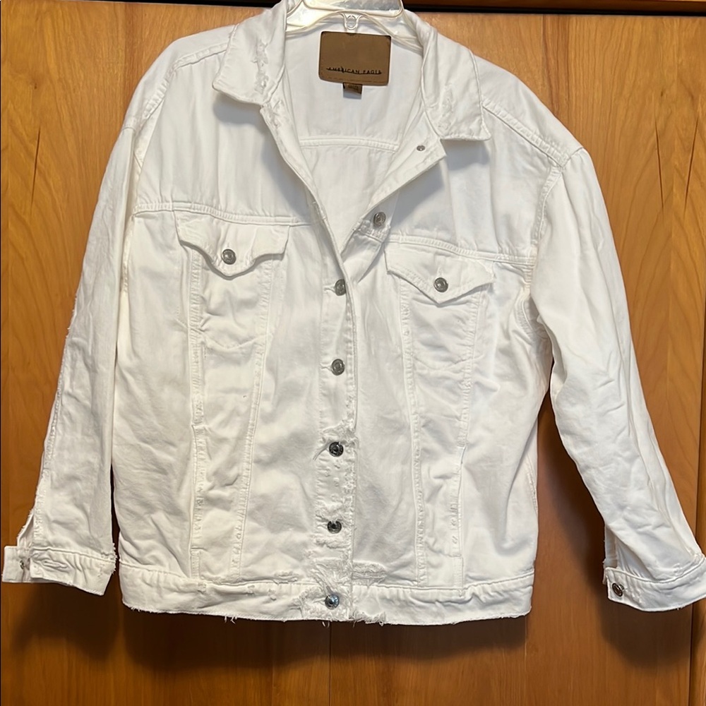 American Eagle Men’s White Jean Jacket Light Distressed Style Size Large